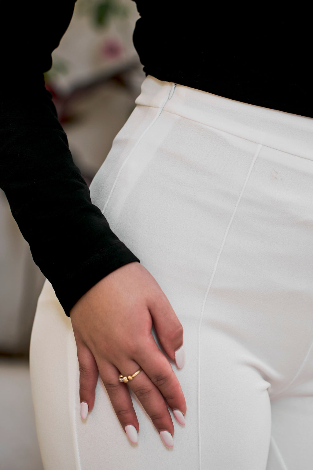 White Belle Curve Pants