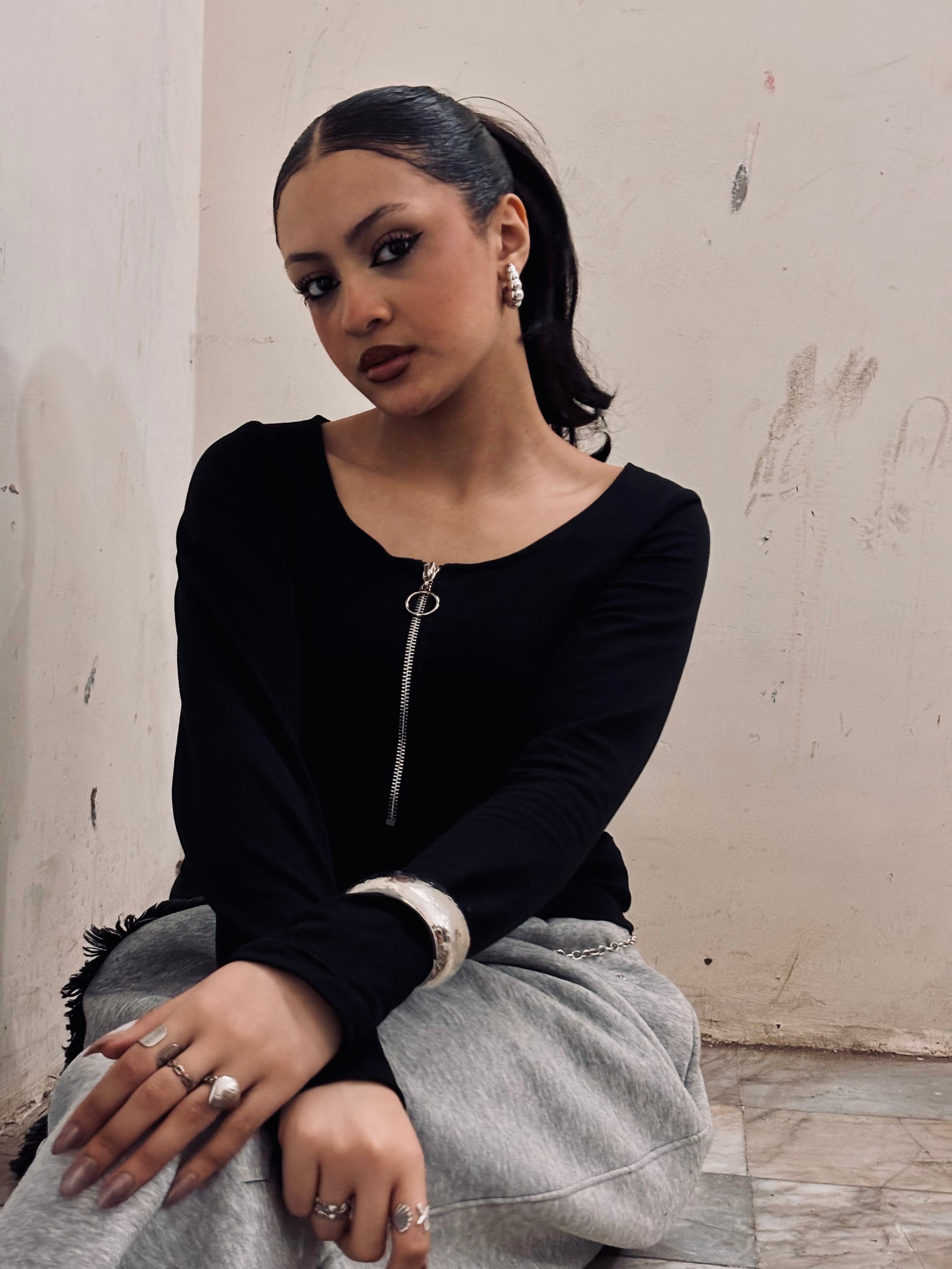 Black Essential Top